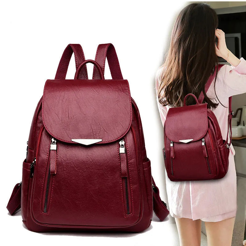 Mochila Feminina de Couro Chloe