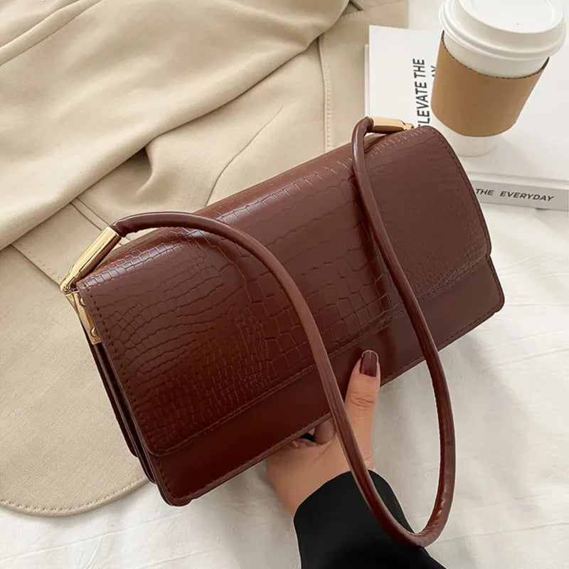 Bolsa de Ombro Feminina de Couro Giordana