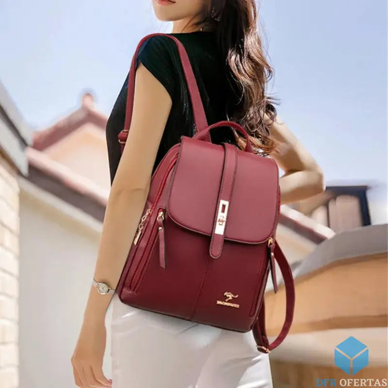 Mochila de Couro Feminina Elegante - Penelope